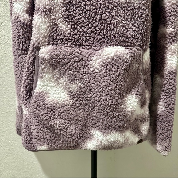 Livoutdoor Life-Integrity-Earth Sherpa Long Sleeve Kangaroo Sweatshirt in EUC - Picture 5 of 7